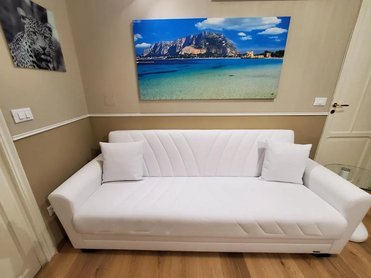 Homestay Casa Teatro Massimo Apartment Palermo Italy