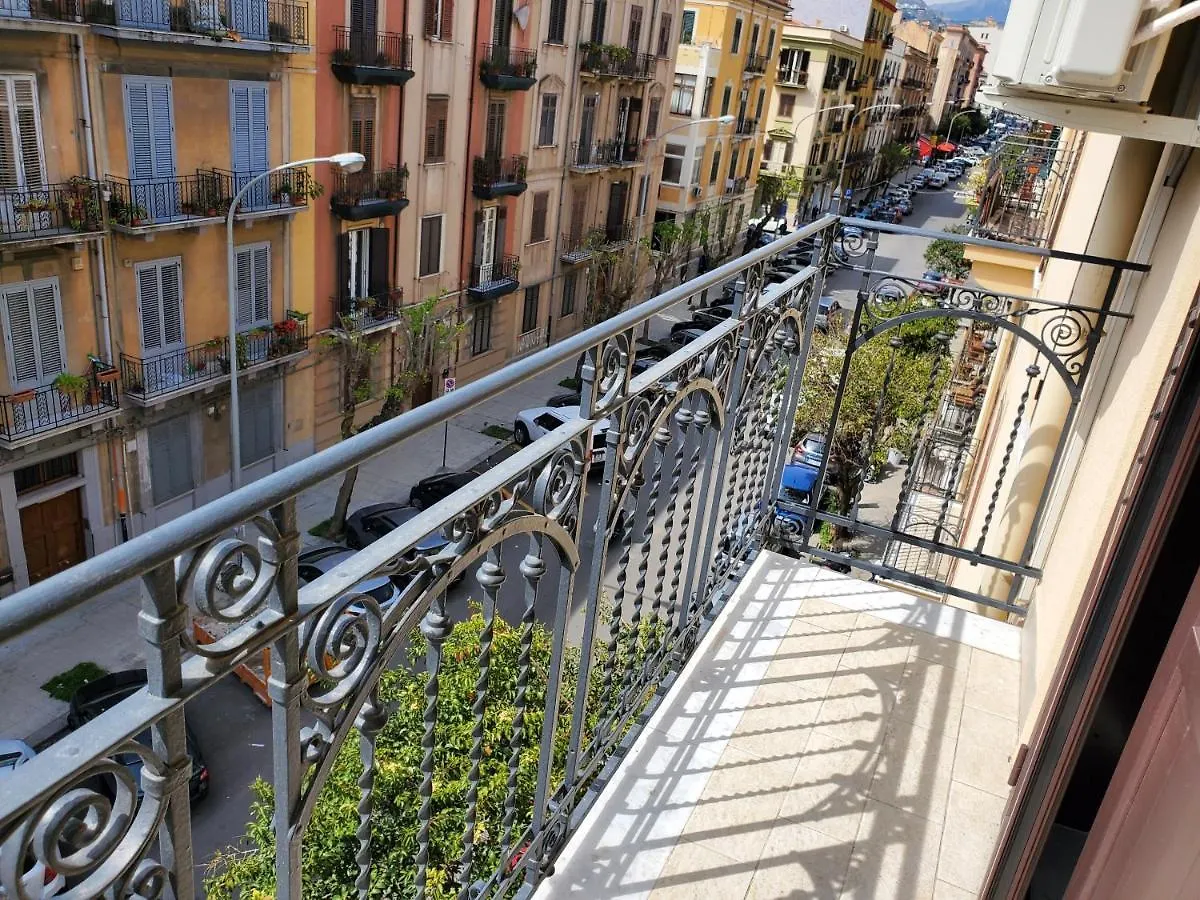 Apartament Casa Teatro Massimo Palermo Włochy